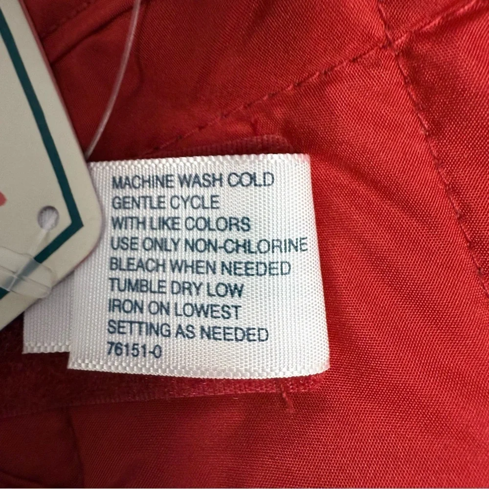 NWT St Johns Bark Quilted Dog Coat Medium Cabaret Red Vest Jacket Pet Dogs